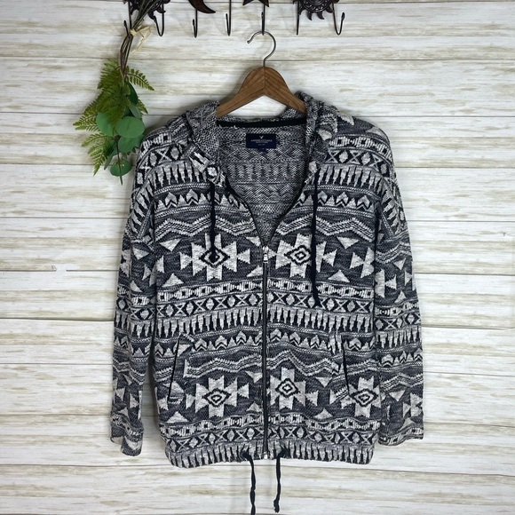 American Eagle Outfitters Black and White Aztec Batik Geometric Knit Hoodie - Picture 1 of 5
